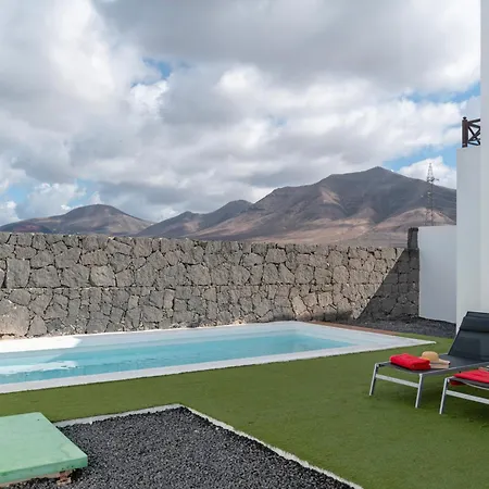 فيلة Luxury Lanzarote *