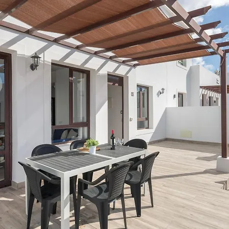Вилла Luxury Lanzarote Коста Бланка